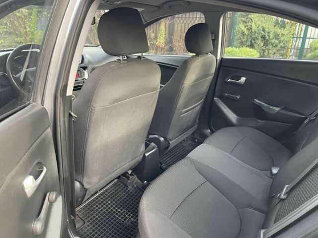 Серый Киа Рио, объемом двигателя 1.4 л и пробегом 171 тыс. км за 7300 $, фото 15 на Automoto.ua