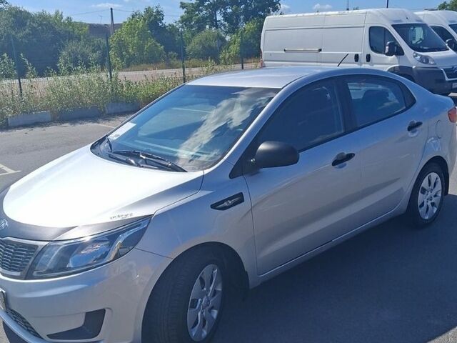 Серый Киа Рио, объемом двигателя 1.4 л и пробегом 128 тыс. км за 6850 $, фото 7 на Automoto.ua