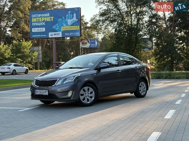 Сірий Кіа Ріо, об'ємом двигуна 1.4 л та пробігом 126 тис. км за 8400 $, фото 1 на Automoto.ua