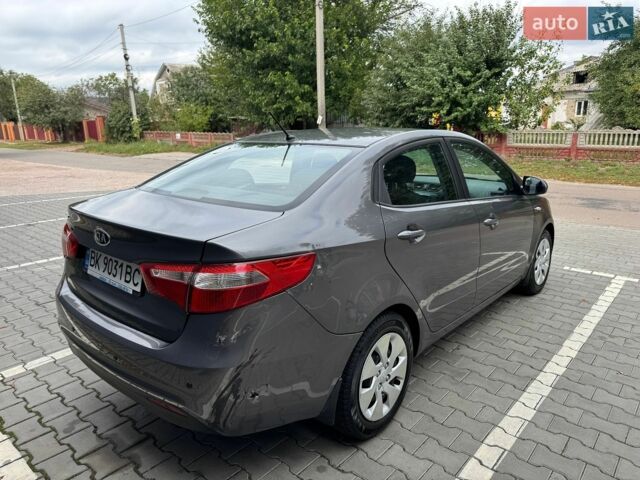 Серый Киа Рио, объемом двигателя 1.59 л и пробегом 180 тыс. км за 4900 $, фото 5 на Automoto.ua