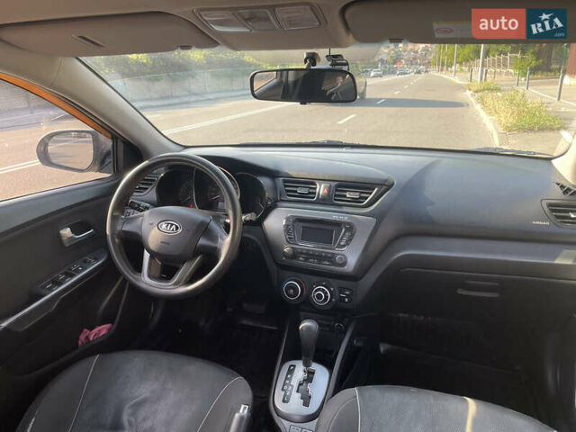 Серый Киа Рио, объемом двигателя 1.6 л и пробегом 94 тыс. км за 7600 $, фото 1 на Automoto.ua