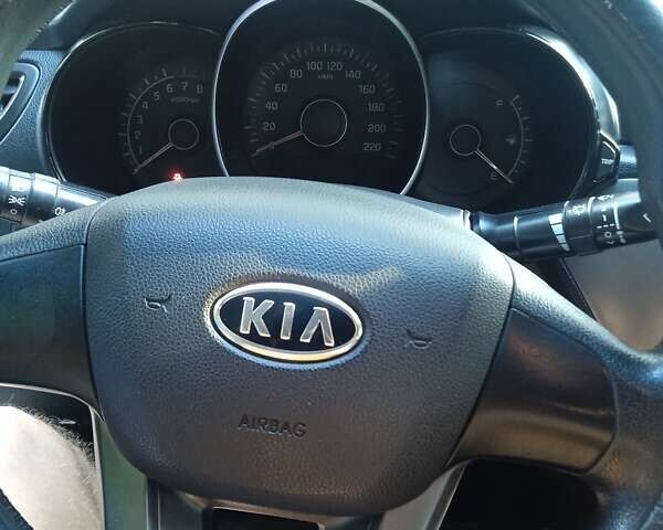 Киа Рио 2012 в Харькове на Automoto.ua Серый Киа Рио, объемом двигателя 1.4 л и пробегом 185 тыс. км за 5300 $, фото 5 на Automoto.ua