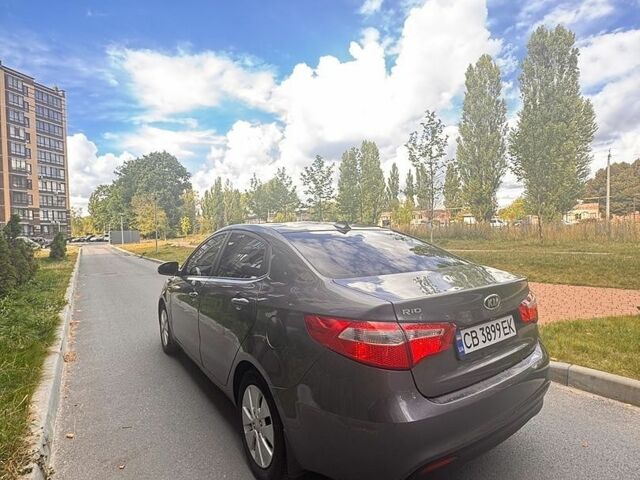 Серый Киа Рио, объемом двигателя 1.59 л и пробегом 226 тыс. км за 6900 $, фото 5 на Automoto.ua