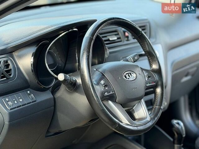 Сірий Кіа Ріо, об'ємом двигуна 1.6 л та пробігом 162 тис. км за 7000 $, фото 10 на Automoto.ua