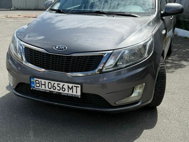 Сірий Кіа Ріо, об'ємом двигуна 1.4 л та пробігом 125 тис. км за 6500 $, фото 4 на Automoto.ua