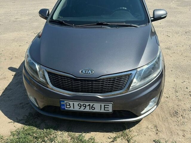 Сірий Кіа Ріо, об'ємом двигуна 1.59 л та пробігом 145 тис. км за 8000 $, фото 5 на Automoto.ua
