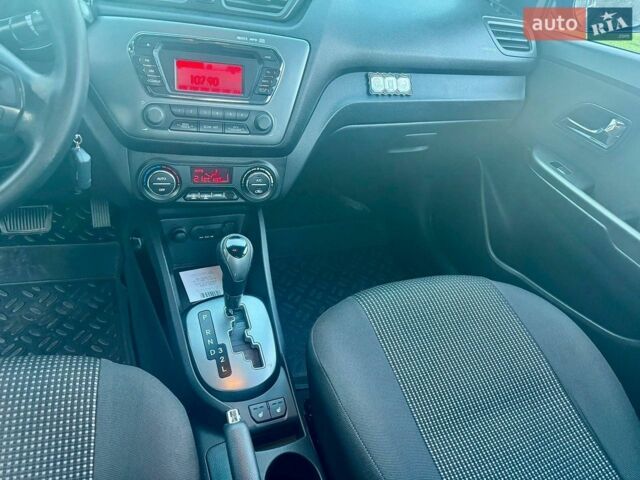 Сірий Кіа Ріо, об'ємом двигуна 1.59 л та пробігом 105 тис. км за 9000 $, фото 10 на Automoto.ua