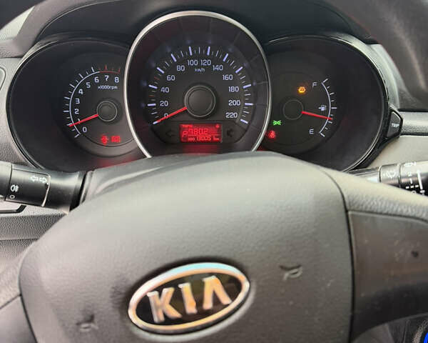 Сірий Кіа Ріо, об'ємом двигуна 1.4 л та пробігом 130 тис. км за 7500 $, фото 5 на Automoto.ua