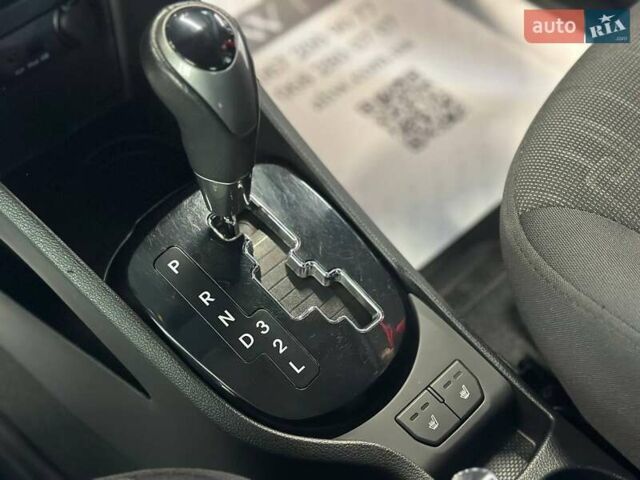 Сірий Кіа Ріо, об'ємом двигуна 1.59 л та пробігом 56 тис. км за 9390 $, фото 20 на Automoto.ua