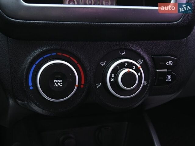 Серый Киа Рио, объемом двигателя 1.4 л и пробегом 247 тыс. км за 5800 $, фото 12 на Automoto.ua