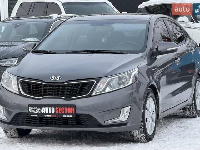 Сірий Кіа Ріо, об'ємом двигуна 1.59 л та пробігом 98 тис. км за 10900 $, фото 2 на Automoto.ua