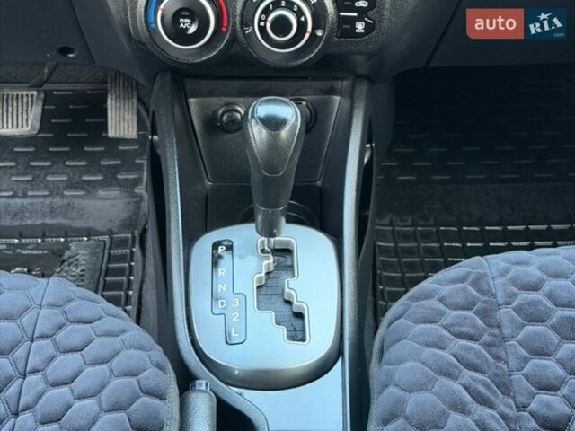 Сірий Кіа Ріо, об'ємом двигуна 1.4 л та пробігом 259 тис. км за 6300 $, фото 16 на Automoto.ua