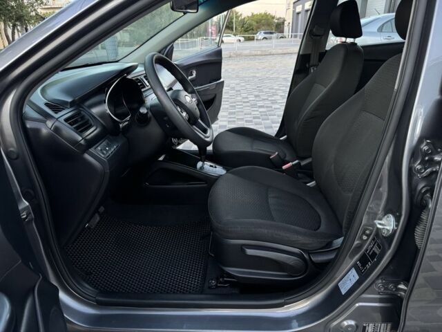 Серый Киа Рио, объемом двигателя 1.6 л и пробегом 133 тыс. км за 8300 $, фото 6 на Automoto.ua