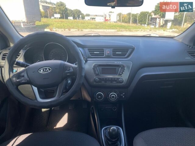 Сірий Кіа Ріо, об'ємом двигуна 1.4 л та пробігом 219 тис. км за 5900 $, фото 11 на Automoto.ua