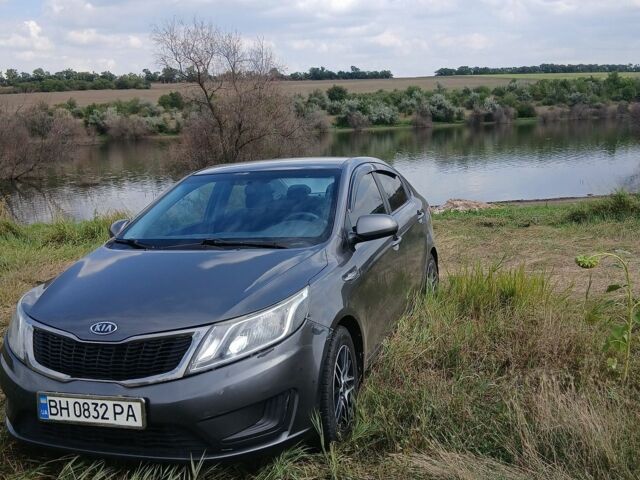 Сірий Кіа Ріо, об'ємом двигуна 1.4 л та пробігом 218 тис. км за 5800 $, фото 3 на Automoto.ua