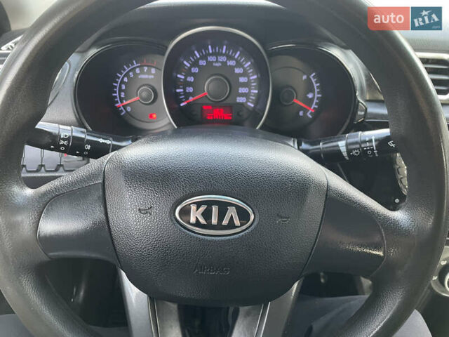 Серый Киа Рио, объемом двигателя 1.4 л и пробегом 167 тыс. км за 5999 $, фото 26 на Automoto.ua