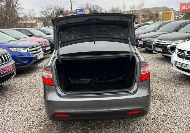 Сірий Кіа Ріо, об'ємом двигуна 1.4 л та пробігом 190 тис. км за 7500 $, фото 9 на Automoto.ua