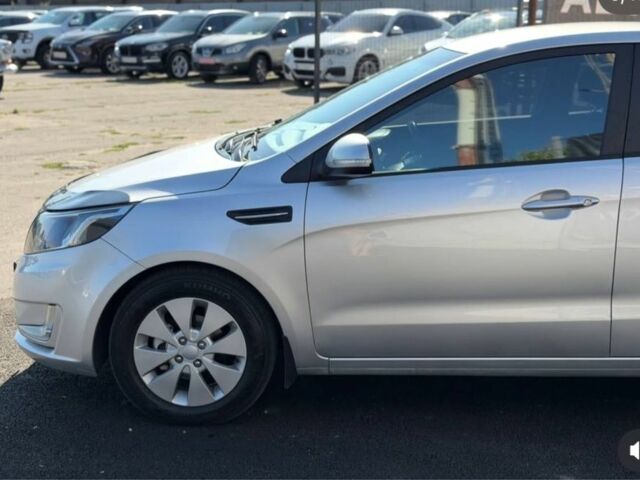 Сірий Кіа Ріо, об'ємом двигуна 1.6 л та пробігом 164 тис. км за 8530 $, фото 5 на Automoto.ua