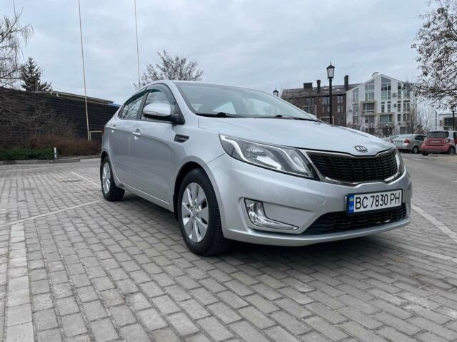 Серый Киа Рио, объемом двигателя 1.6 л и пробегом 121 тыс. км за 9500 $, фото 1 на Automoto.ua