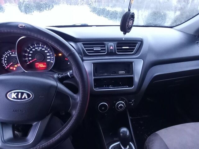 Сірий Кіа Ріо, об'ємом двигуна 0 л та пробігом 133 тис. км за 8200 $, фото 2 на Automoto.ua