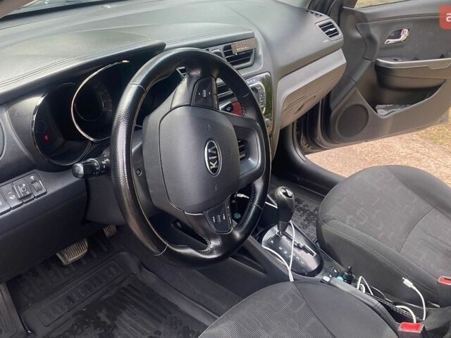 Серый Киа Рио, объемом двигателя 1.6 л и пробегом 249 тыс. км за 8600 $, фото 18 на Automoto.ua