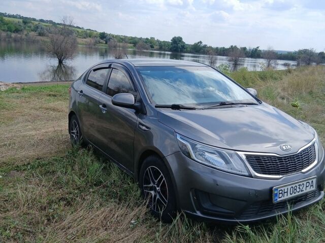 Сірий Кіа Ріо, об'ємом двигуна 1.4 л та пробігом 218 тис. км за 5800 $, фото 2 на Automoto.ua
