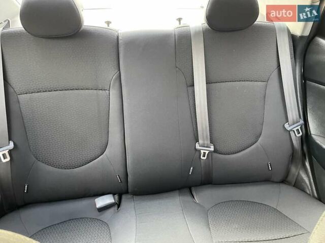 Серый Киа Рио, объемом двигателя 1.4 л и пробегом 171 тыс. км за 7300 $, фото 17 на Automoto.ua