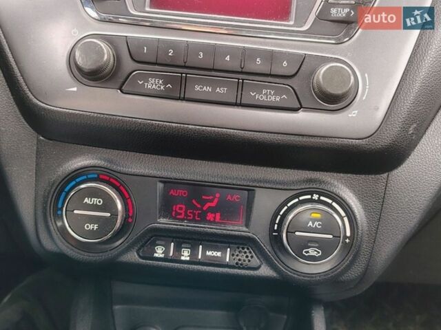 Сірий Кіа Ріо, об'ємом двигуна 1.6 л та пробігом 160 тис. км за 6800 $, фото 24 на Automoto.ua