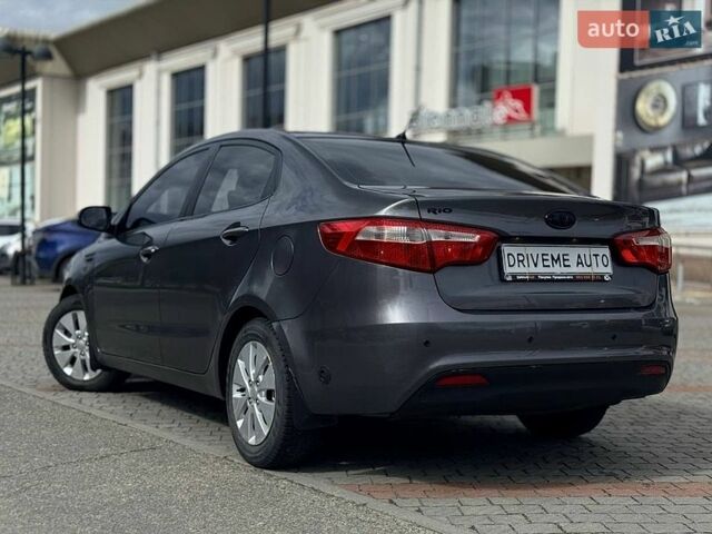 Серый Киа Рио, объемом двигателя 1.59 л и пробегом 206 тыс. км за 7499 $, фото 5 на Automoto.ua