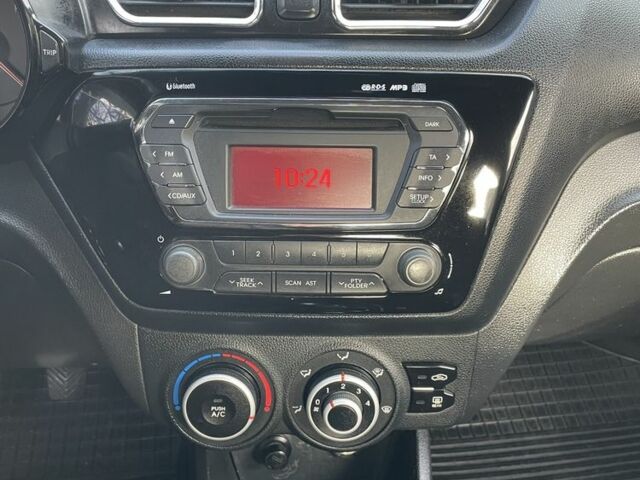 Сірий Кіа Ріо, об'ємом двигуна 1.4 л та пробігом 170 тис. км за 5999 $, фото 16 на Automoto.ua