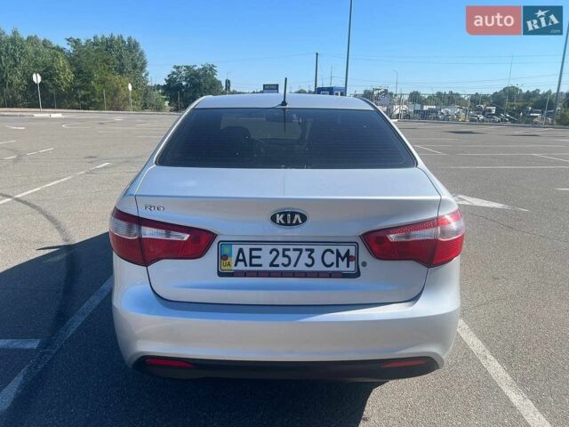 Серый Киа Рио, объемом двигателя 1.4 л и пробегом 88 тыс. км за 6700 $, фото 5 на Automoto.ua