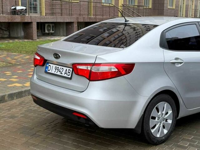 Сірий Кіа Ріо, об'ємом двигуна 1.6 л та пробігом 207 тис. км за 7800 $, фото 2 на Automoto.ua