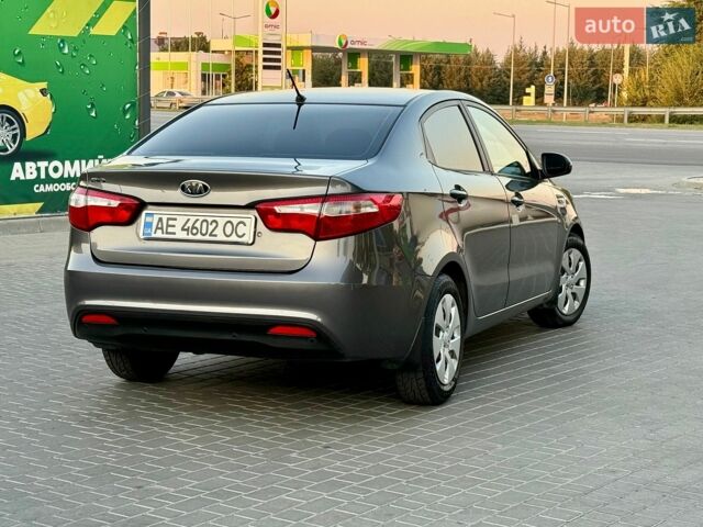 Серый Киа Рио, объемом двигателя 1.4 л и пробегом 147 тыс. км за 8550 $, фото 3 на Automoto.ua