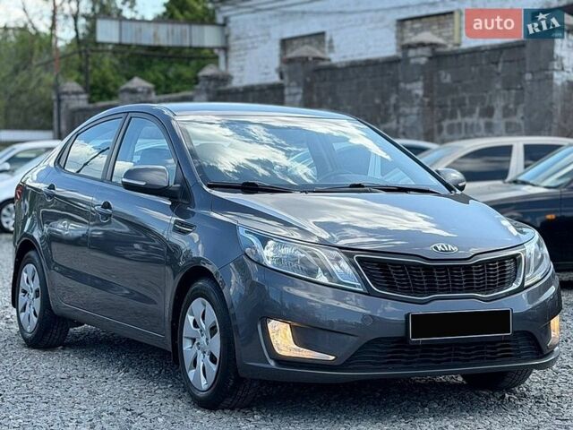 Сірий Кіа Ріо, об'ємом двигуна 1.6 л та пробігом 162 тис. км за 7000 $, фото 7 на Automoto.ua