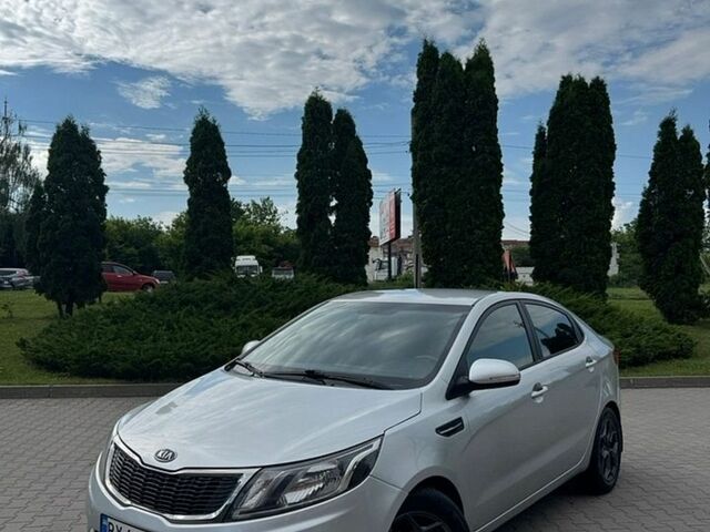 Сірий Кіа Ріо, об'ємом двигуна 1.59 л та пробігом 161 тис. км за 7999 $, фото 1 на Automoto.ua