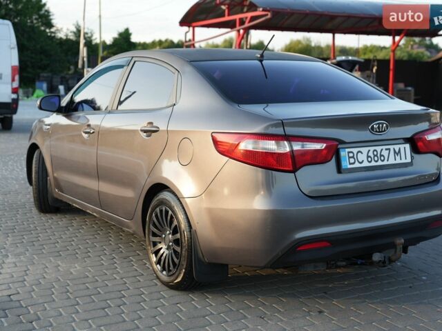 Сірий Кіа Ріо, об'ємом двигуна 1.4 л та пробігом 270 тис. км за 4999 $, фото 4 на Automoto.ua