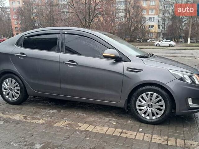Сірий Кіа Ріо, об'ємом двигуна 1.59 л та пробігом 119 тис. км за 8000 $, фото 1 на Automoto.ua