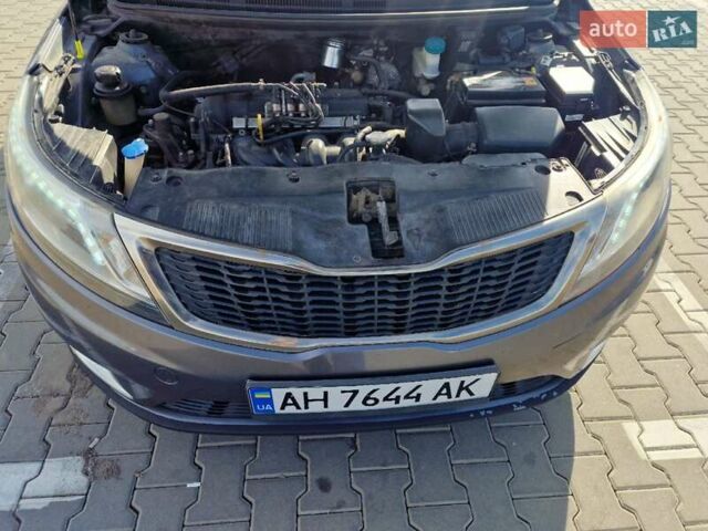 Серый Киа Рио, объемом двигателя 1.4 л и пробегом 187 тыс. км за 4900 $, фото 7 на Automoto.ua