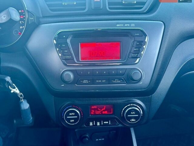 Сірий Кіа Ріо, об'ємом двигуна 1.59 л та пробігом 106 тис. км за 8800 $, фото 9 на Automoto.ua