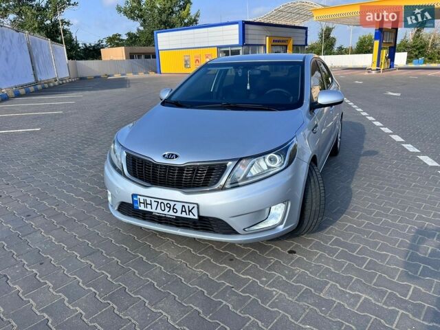 Серый Киа Рио, объемом двигателя 1.4 л и пробегом 175 тыс. км за 8500 $, фото 9 на Automoto.ua