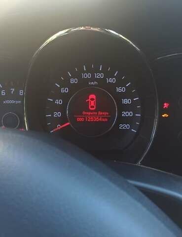 Сірий Кіа Ріо, об'ємом двигуна 1.59 л та пробігом 125 тис. км за 8700 $, фото 3 на Automoto.ua