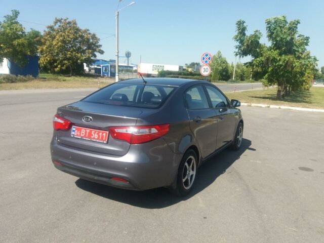 Сірий Кіа Ріо, об'ємом двигуна 1.6 л та пробігом 70 тис. км за 10400 $, фото 3 на Automoto.ua
