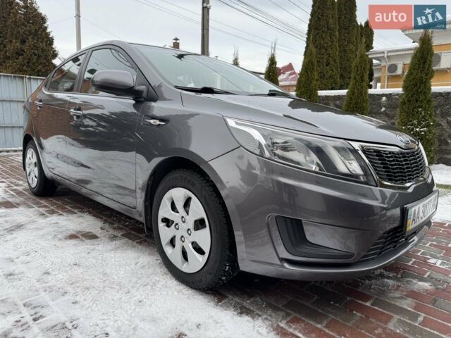 Серый Киа Рио, объемом двигателя 1.4 л и пробегом 82 тыс. км за 9200 $, фото 2 на Automoto.ua