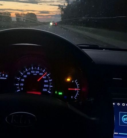Сірий Кіа Ріо, об'ємом двигуна 1.4 л та пробігом 300 тис. км за 5000 $, фото 4 на Automoto.ua