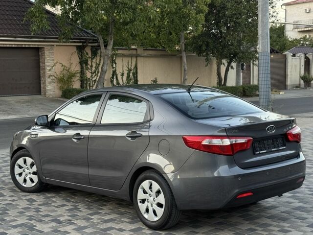 Серый Киа Рио, объемом двигателя 1.6 л и пробегом 133 тыс. км за 8300 $, фото 5 на Automoto.ua