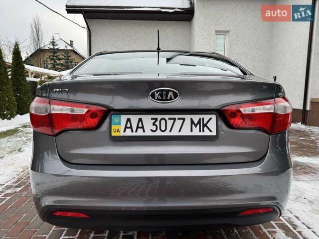 Серый Киа Рио, объемом двигателя 1.4 л и пробегом 82 тыс. км за 9200 $, фото 5 на Automoto.ua