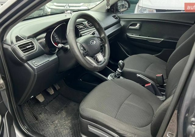 Сірий Кіа Ріо, об'ємом двигуна 1.4 л та пробігом 190 тис. км за 7500 $, фото 13 на Automoto.ua
