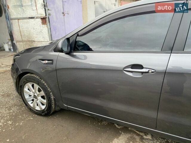 Серый Киа Рио, объемом двигателя 1.4 л и пробегом 104 тыс. км за 7200 $, фото 3 на Automoto.ua