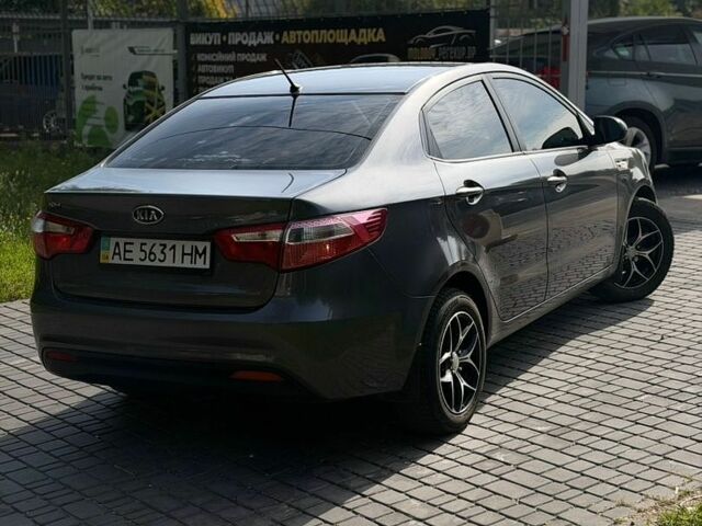 Сірий Кіа Ріо, об'ємом двигуна 1.4 л та пробігом 220 тис. км за 6700 $, фото 8 на Automoto.ua