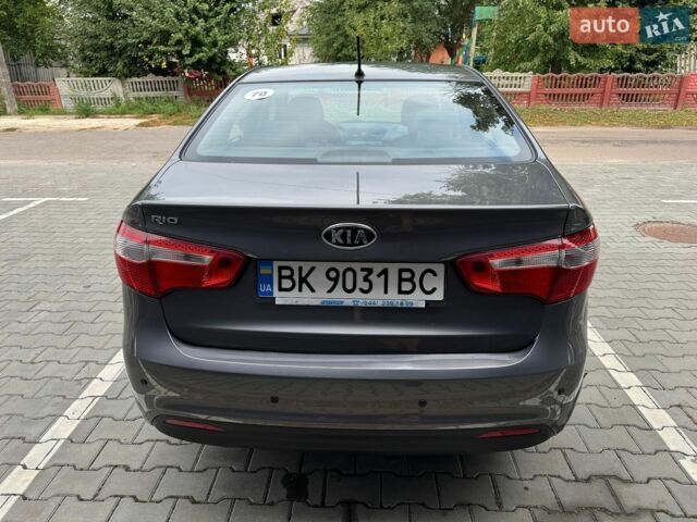 Серый Киа Рио, объемом двигателя 1.59 л и пробегом 180 тыс. км за 4900 $, фото 7 на Automoto.ua